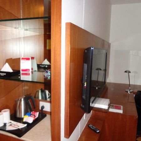 Ramada Ahmedabad Exterior foto