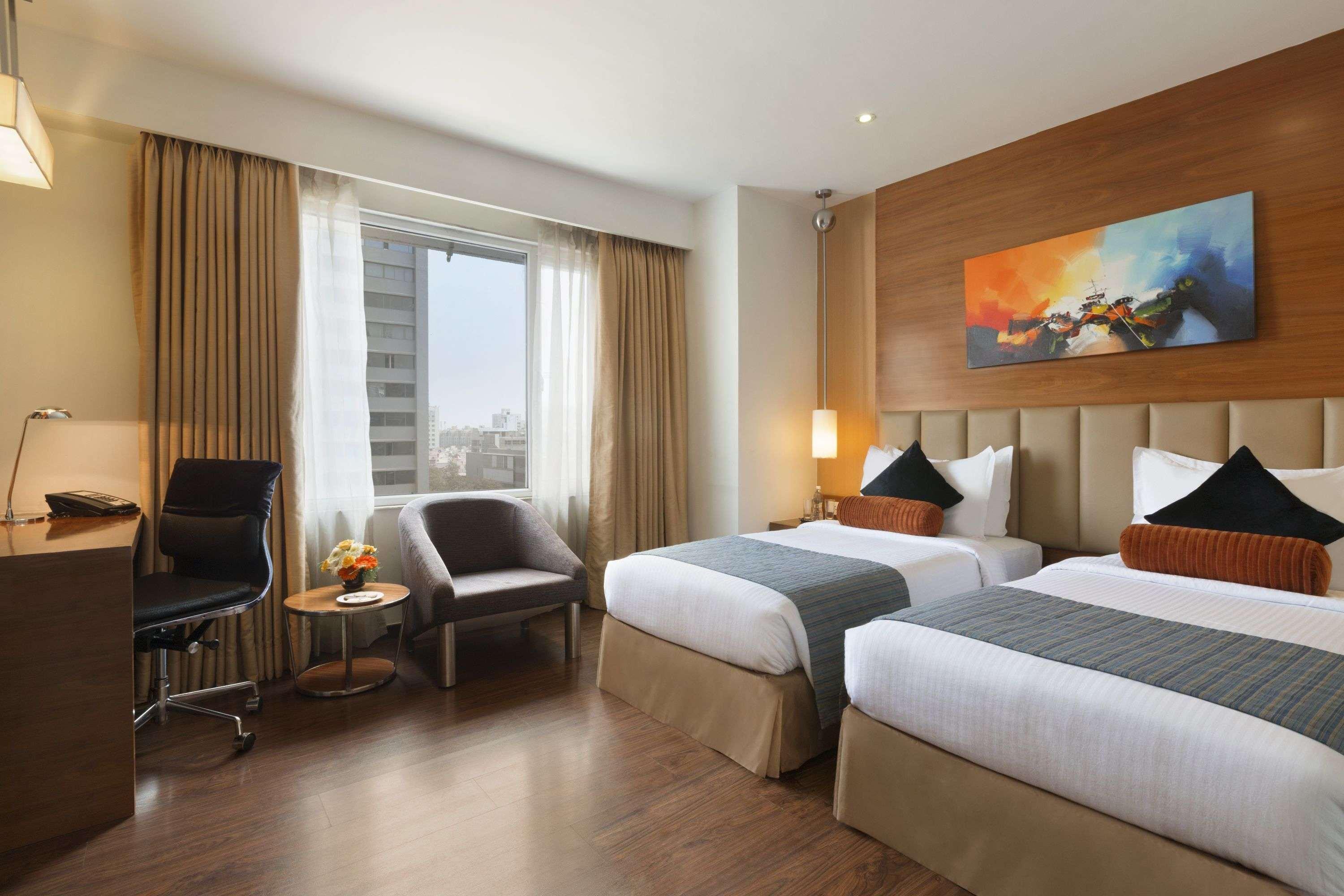 Ramada Ahmedabad Exterior foto