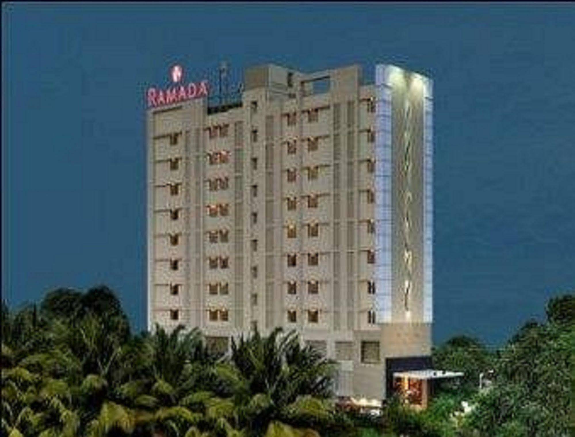 Ramada Ahmedabad Exterior foto